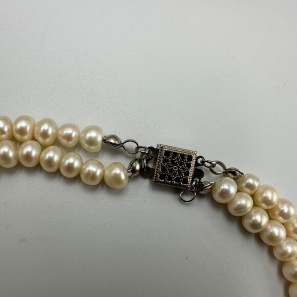 Vintage Faux Pearl Necklace 14/20 GF Clasp Double Strand Green Accent Bead 14.5" - Picture 6 of 11